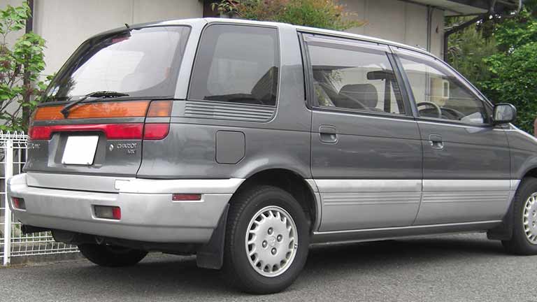 Mitsubishi space wagon 3