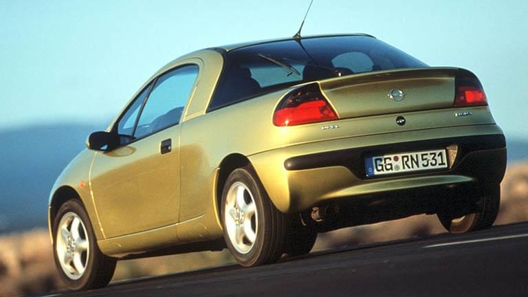 Opel tigra салон