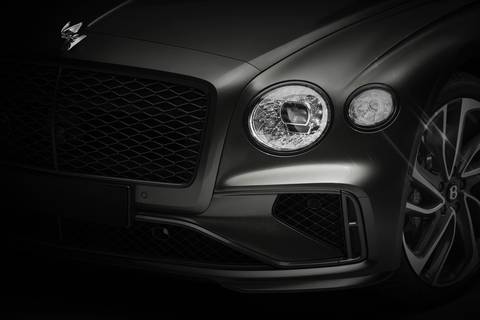 El Bentley Flying Spur estrena la nueva cadena cinemática híbrida de altas prestaciones de la marca