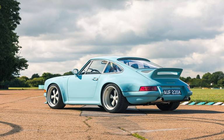 Porsche-911-RS-restomod-Thornley-Kelham-European (4)