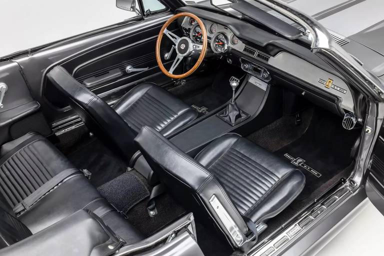 Ford-Mustang-Eleanor-Convertible-interior (3)