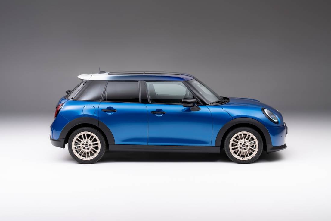 mini-cooper-5-door-2025 (3)