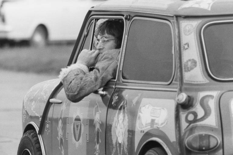 john-lennon-MINI