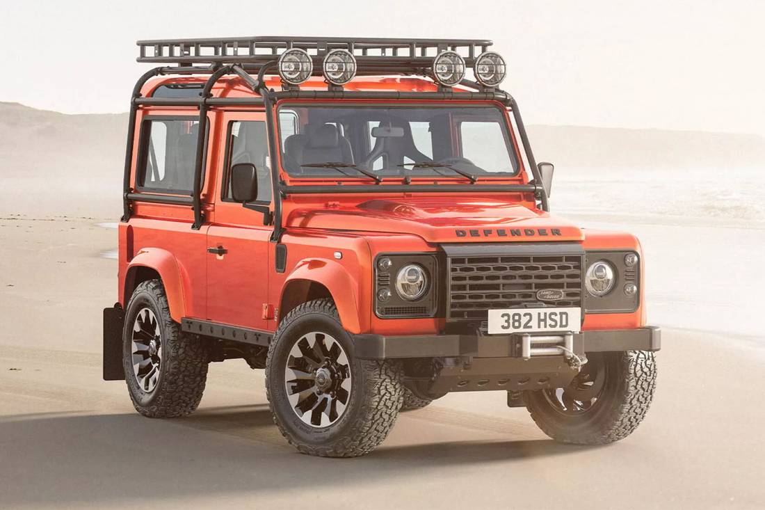 Land Rover Classic Defender V8 Works Bespoke: el retorno del rey