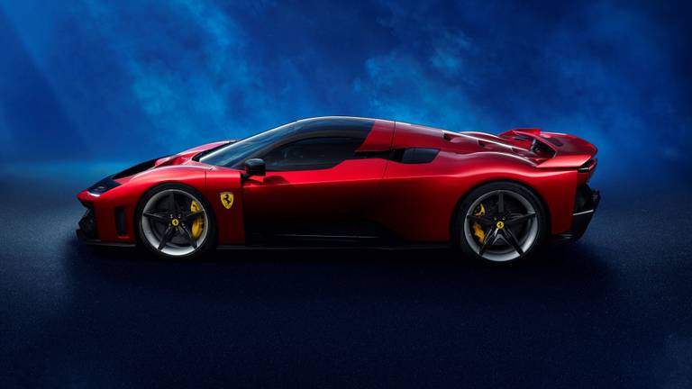 F80 Ferrari’s new supercar (7)